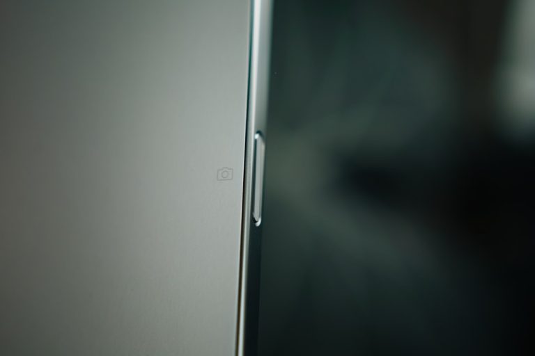 The Tech Savvy Guide: Navigating the World of Smart Gadgets