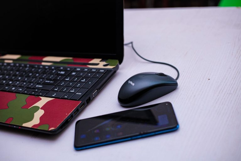 Tech Gadgets Revolutionizing Everyday Life